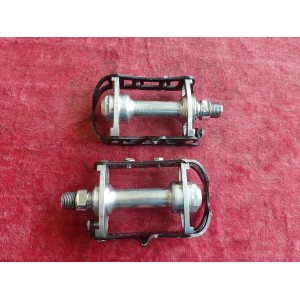 Pédales MAILLARD 700 M14x1.25 duralumin PEUGEOT PX10 PY10 vintage bike PE15