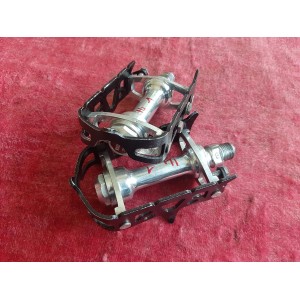 Pédales MAILLARD 700 M14x1.25 duralumin PEUGEOT PX10 PY10 vintage bike PE15