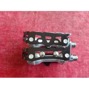 Coppia pedali Maillard 700 duralumin viste frontali