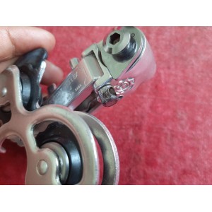 Simplex SLJ derailleur with chain routing