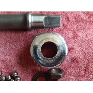 STRONGLIGHT Competition Bottom Bracket 35x100 French 118mm - Spindle Detail