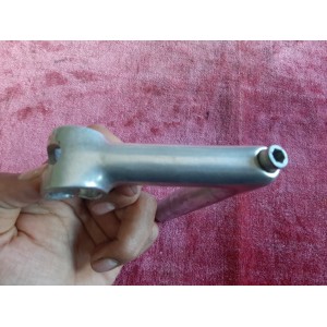 Potence ATAX 95 mm sur fond blanc