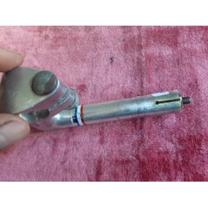 Serrage cintre 25 mm détail