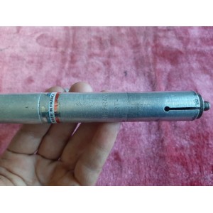 BELRI COURSE stem underside clamp bolt detail