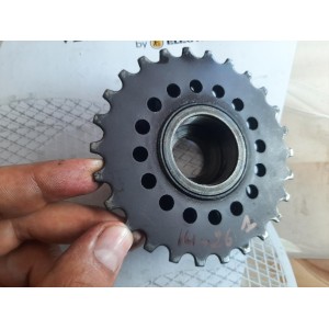 Vue latérale roue libre CYCLO 72 5 pignons acier