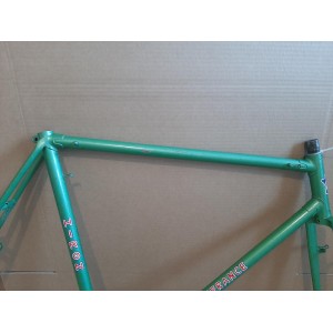 Cadre velo MANUFRANCE RANDONNEUSE HIRONDELLE 650 3295 57.5×58.5 122.4mm BFFF