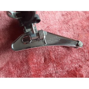 Simplex DV11 front derailleur pivot mechanism