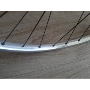 SUPER CHAMPION 650B Laufradsatz – Speichen und Nippel