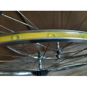 Mavic MA2 700C clincher wheelset upper view detail