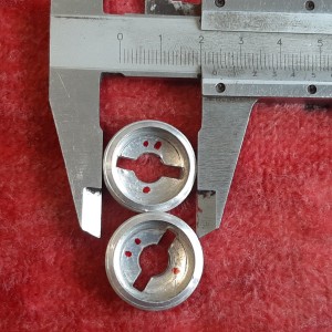 Tapapolvos bielas aluminio STRONGLIGHT 23 mm cara posterior