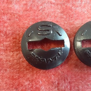 Cache poussière pédalier STRONGLIGHT SOLIDA 22 mm vue de face