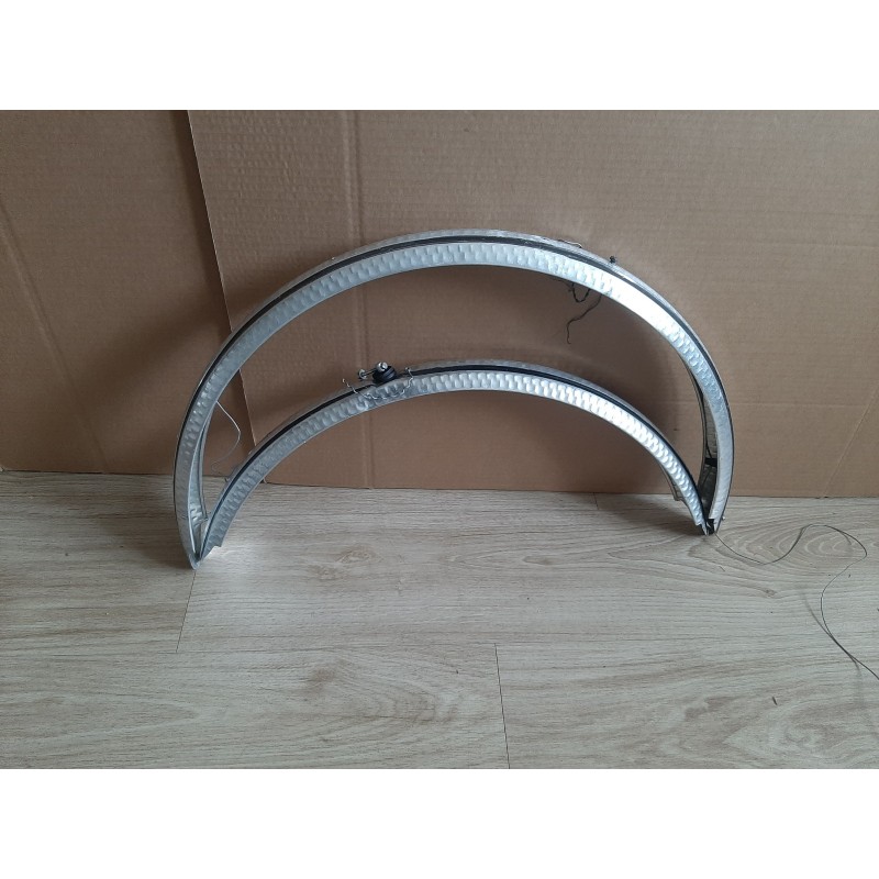 Garde-Boue en Aluminium 63 mm pour vélo randonneur 650 en bon état GB33
