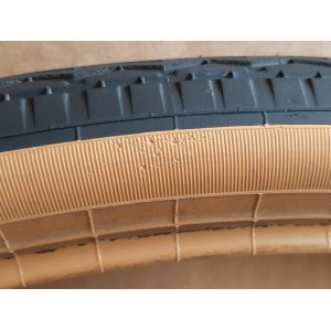 Michelin 650x44B tyre label and tread pattern vintage French bicycle