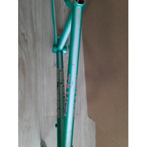 Quadro de bicicleta MERCIER VITUS 3750g 50.5×60cm 133.4mm BC 1.37-25.4
