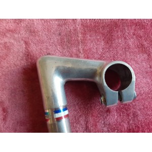 Avanço BELLERI 21,9-25mm bicicleta de turismo Eroica visto de perfil