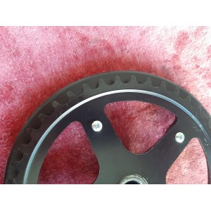 Conjunto do pedaleiro monoplato visto de outro ângulo