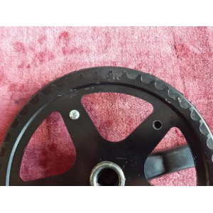 Biela monoplato 44 dientes lista para montaje en bicicleta de turismo