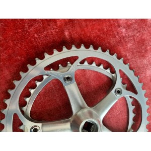 Vista lateral de las bielas SHIMANO 600 FC-6207