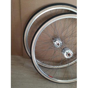 2 Roues SUPER CHAMPION MAXI CAR 650B VELO RANDONNEUR CLINCHER RO28