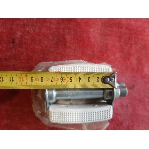 Pédale WECO M14×1.25, détail de la fixation et du corps