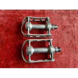 Détail de la cage de pédale Lyotard 65 pour cyclo-tourisme Eroica
