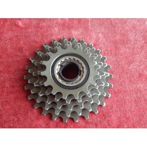 Roue libre 5V MAILLARD SUPER 700 1985 vue de face, pignons 15-26