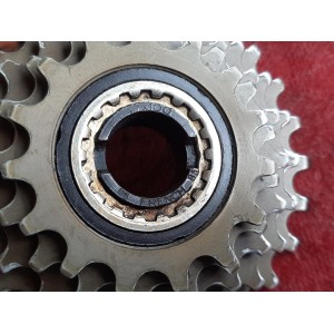 Détail corps de roue libre MAILLARD SUPER 700 acier aluminium