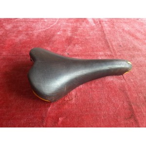 Selle ITALIA TURBO MATIC 2 en cuir pour vélo ancien – vue de dessus