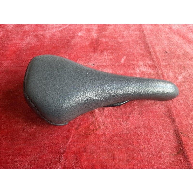 Selim SUPRA bicicleta estrada corrida Eroica vista frontal