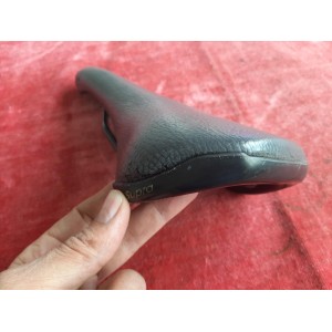 Selle SUPRA vélo de ville - profil latéral
