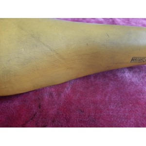 Selle TURBO Rennrad-Sattel 1980, Detail der Sitzfläche aus Leder