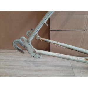 Cadre PEUGEOT randonneur 650B, filetage fourche 25x100