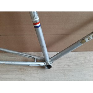 Telaio LIBERIA 3325g filetto forcella 25x100