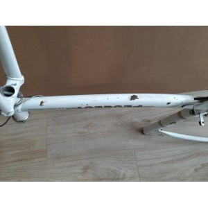 Cadre vélo ancien PEUGEOT NS 500A détail bases