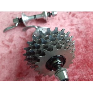 2 bujes SHIMANO ARABESQUE 600 EX 16-24 vintage 36 taladros MY6