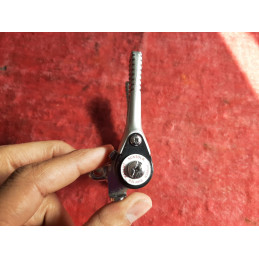 Dettaglio corpo leva Suntour SHIFTERS senza ossidazione