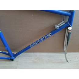 Rear dropouts with 126mm spacing on vintage French racing frame