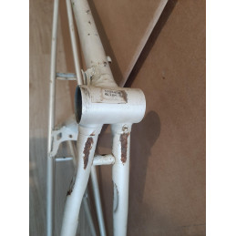 Medição do tubo de selim de 50cm no quadro Peugeot Lady
