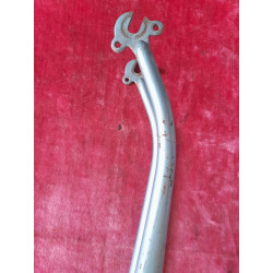 Weight verification of the vintage steel fork on digital scale