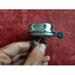 Particolare campanello vintage PEUGEOT BIKE AFA F3 – dettaglio timbro
