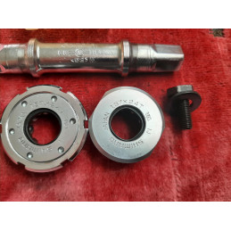 Marchio Shimano 600 EX inciso sulla calotta