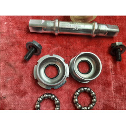 Dettaglio perno 116 mm Shimano 600 EX