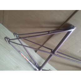 Seatstay cluster and seatpost clamp area
