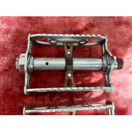 Détail filetage M14x125 pédales Lyotard 460D