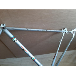 Intérieur des tubes de cadre course Peugeot